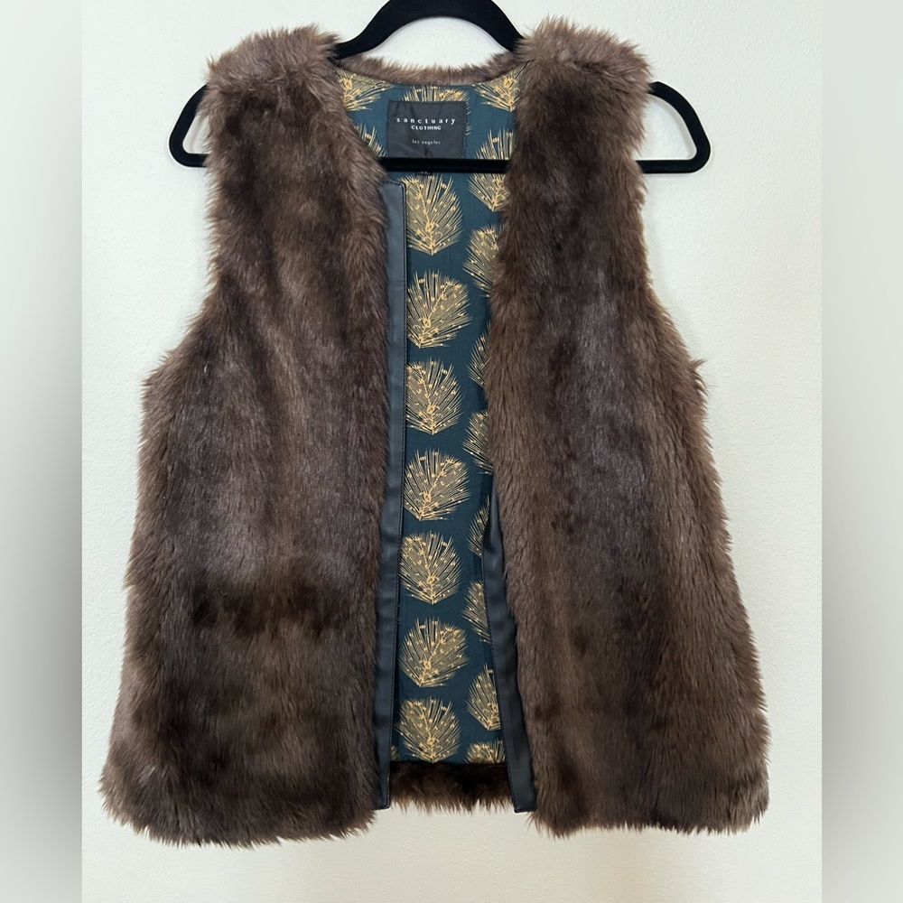 Sanctuary faux fur vest Size M